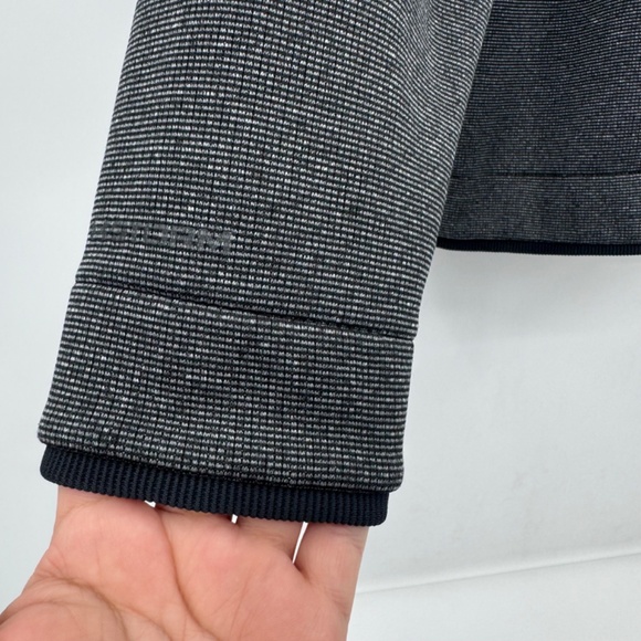 Under Armour 1/4 Zip Men Large Black Sweater Fleece Golf Loose Fit Pullover - Picture 2 of 9